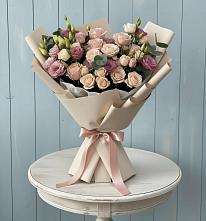 Букет цветов из:  Розы и Лизиантусы в Усолье-Сибирское