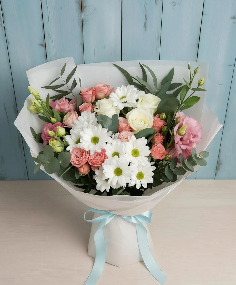 Букет цветов из: Розы, Лизиантусы и Хризантемы в Усолье-Сибирское