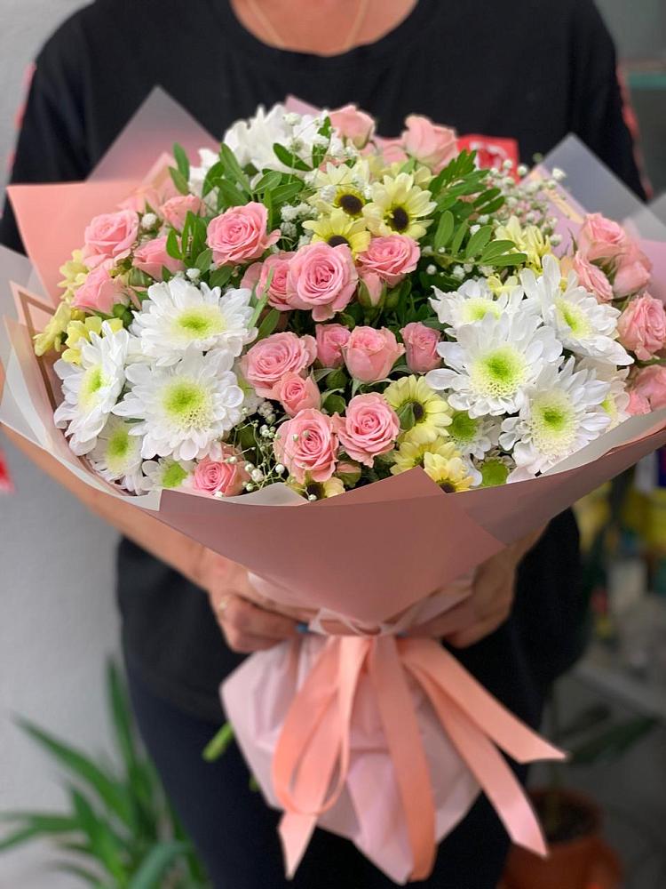Букет цветов из: Розы и Хризантемы в Усолье-Сибирское