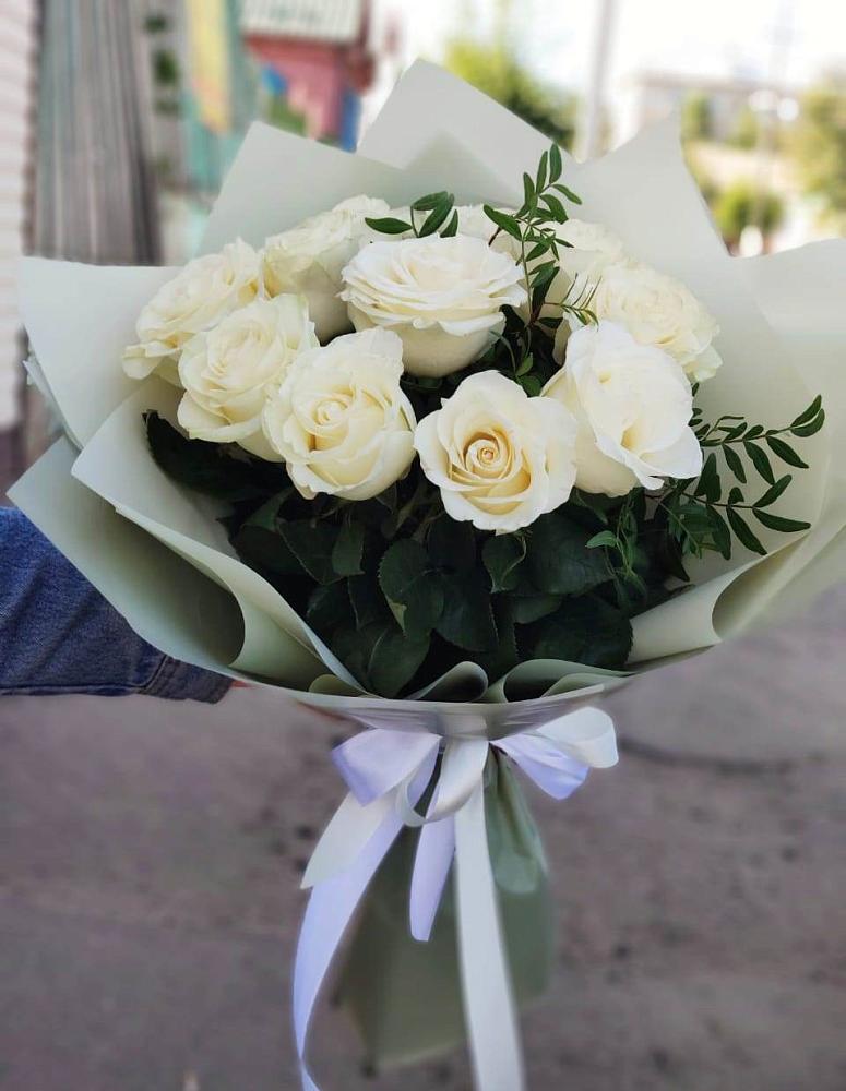Букет Белые розы Проуд в Усолье-Сибирское