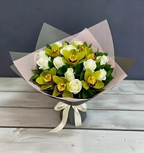 Букет цветов из:  Орхидеи и Розы в Усолье-Сибирское