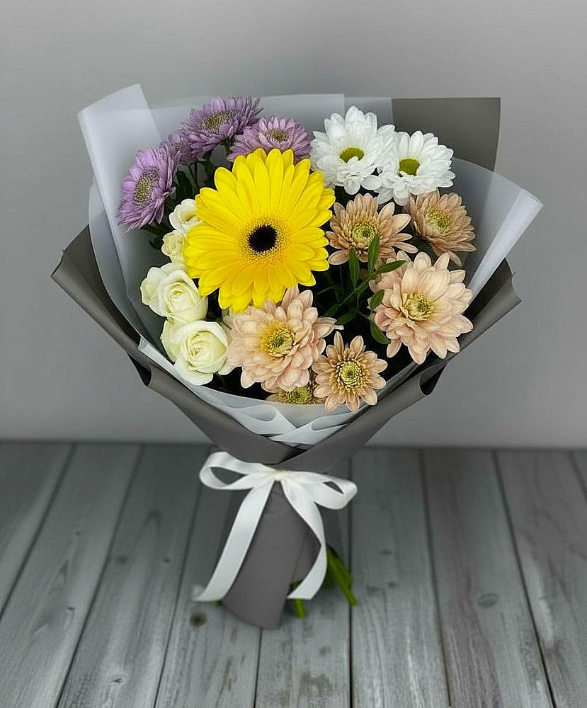 Букет цветов из: Розы, Герберы и Хризантемы в Усолье-Сибирское