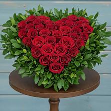 Цветочная композиция из Розы в виде сердца в Усолье-Сибирское