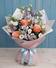 Букет цветов из:  Лизиантусы, Розы, Альстромерии и Гипсофила в Усолье-Сибирское
