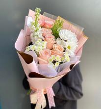 Букет цветов из:  Хризантемы и Розы в Усолье-Сибирское