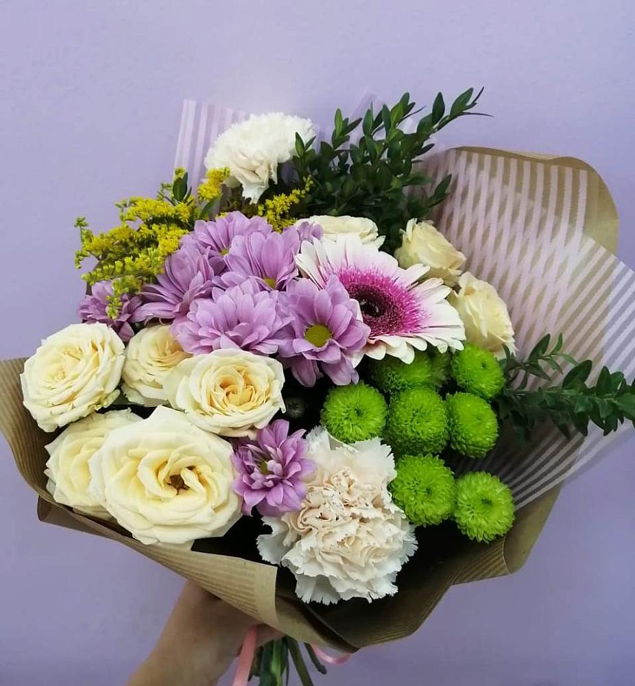 Букет цветов из: Хризантемы, Розы, Гвоздики и Герберы в Усолье-Сибирское