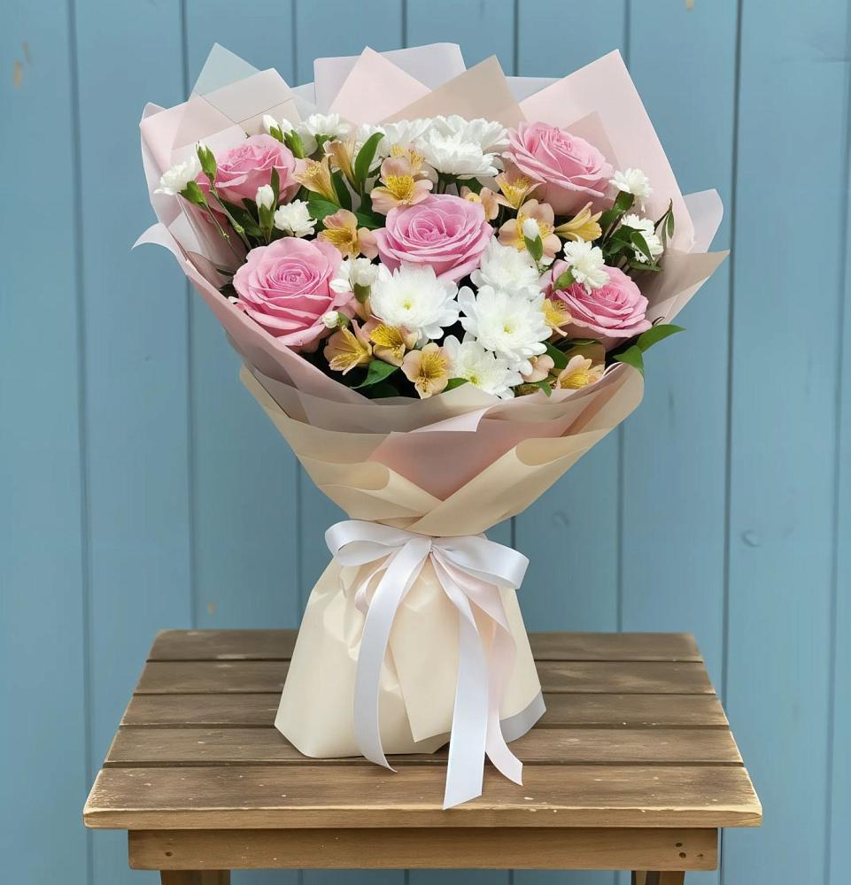 Букет цветов из: Гвоздики, Орхидеи и Розы в Усолье-Сибирское