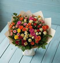 Букет Микс из разноцветных кустовых роз в Усолье-Сибирское