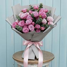 Букет цветов из:  Розы в Усолье-Сибирское